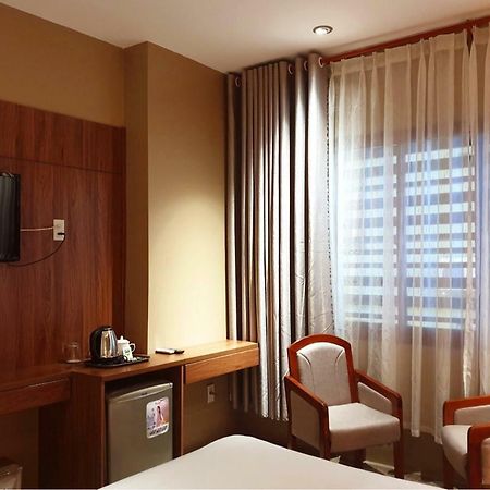 Garnet Hotel Nha Trang Esterno foto